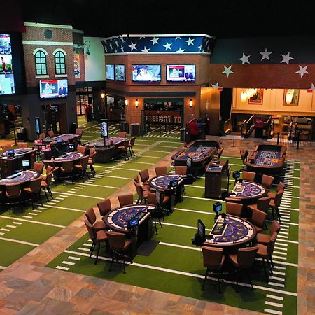 Ameristar Casino Hotel East Chicago Экстерьер фото