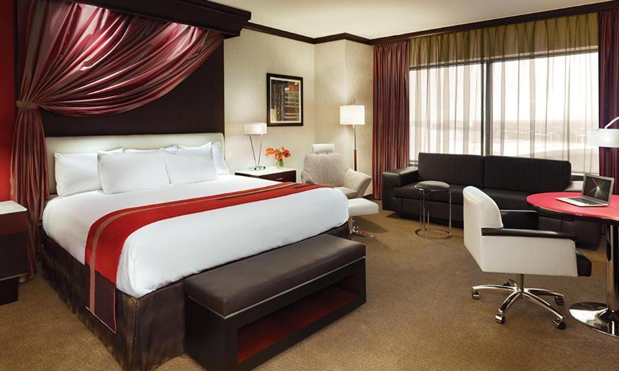 Ameristar Casino Hotel East Chicago Экстерьер фото